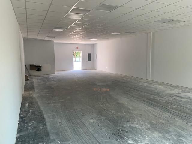 Palm River Commons: 6609 Causeway Blvd, Tampa, FL 33619